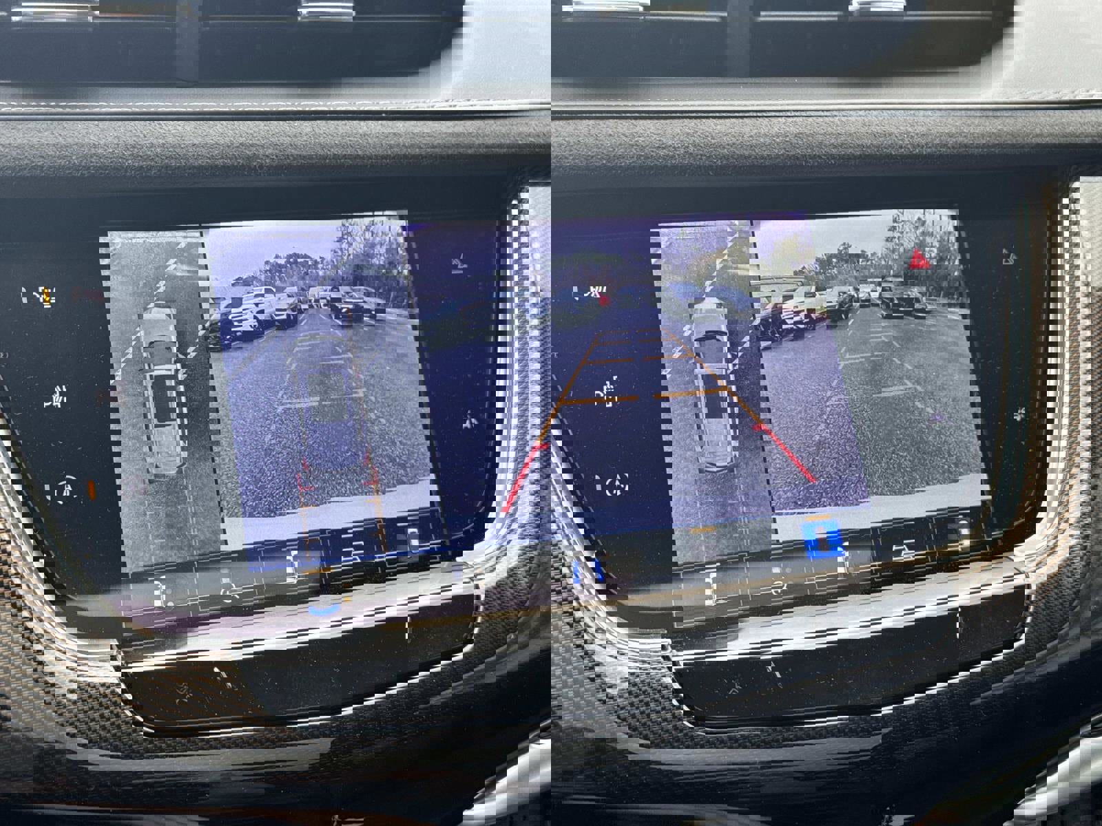 New 2025 Cadillac XT6 Premium Luxury w/ Platinum Package image 26