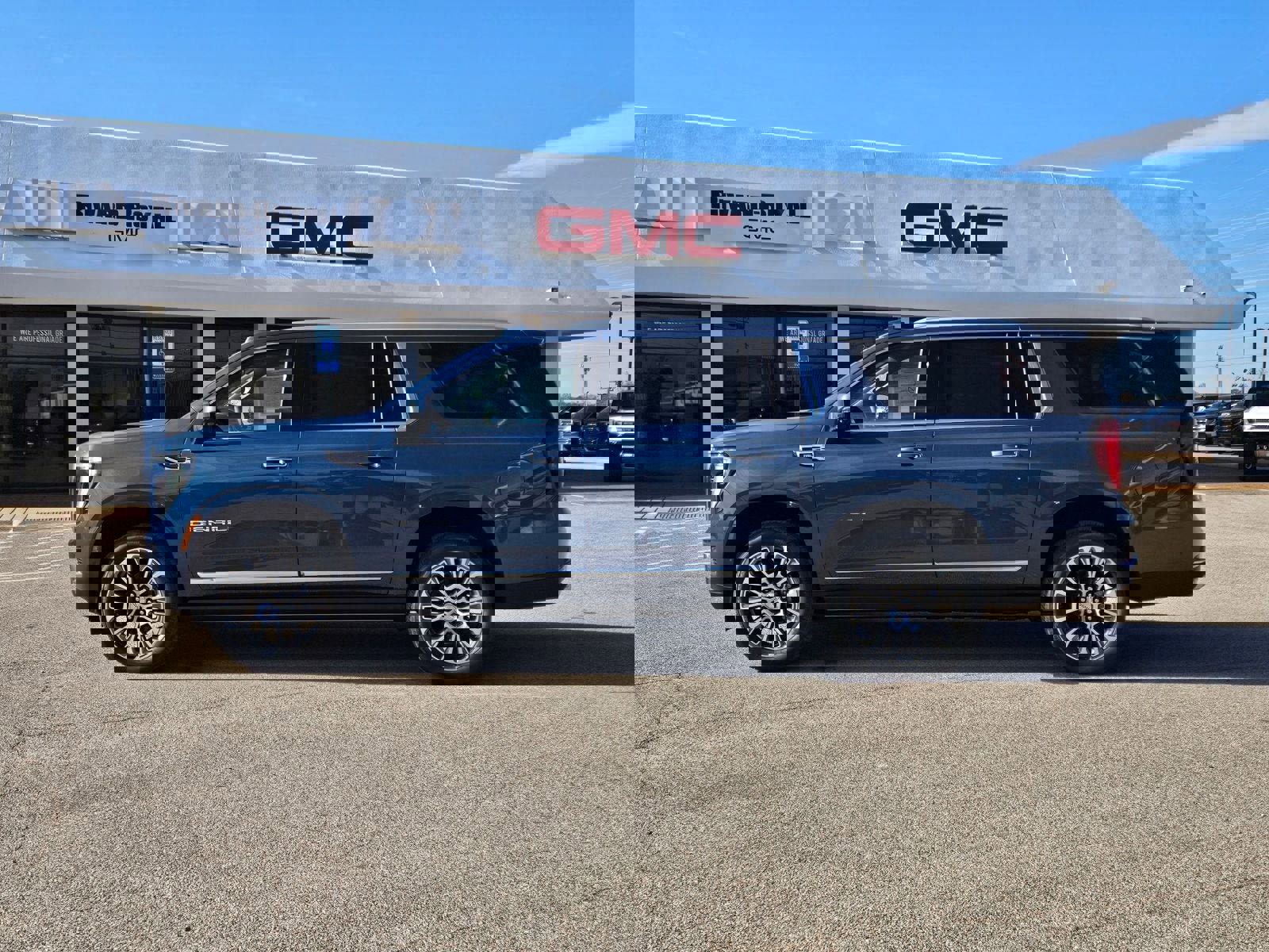 New 2026 GMC Yukon XL Denali w/ Sun & Power Step Package image 2