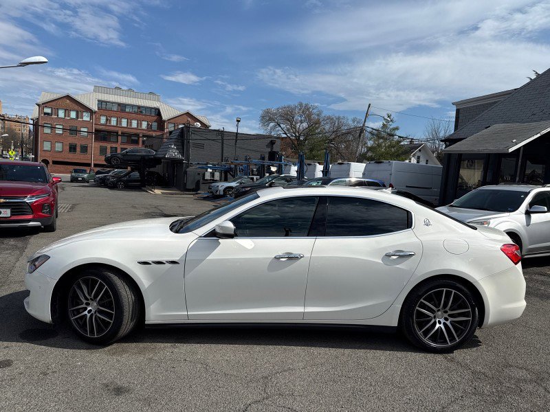 Used 2018 Maserati Ghibli image 48