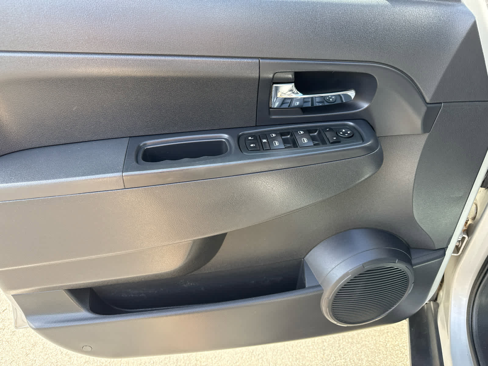 Used 2010 Jeep Liberty Sport w/ Popular Equipment Group AWD/4WD image 10