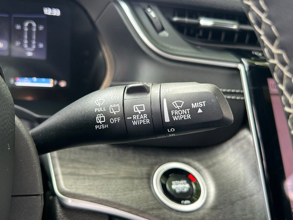 Certified 2024 Jeep Grand Cherokee Limited w/ Black Appearance Package image 50