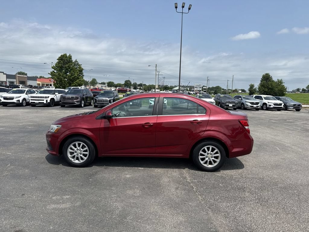 Used 2017 Chevrolet Sonic LT FWD image 3