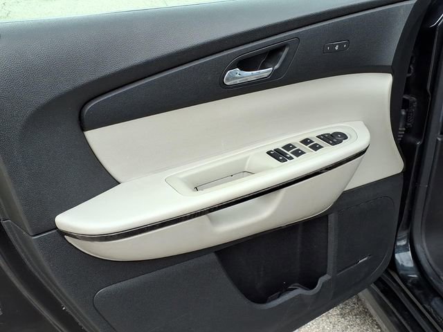 Used 2012 GMC Acadia Denali image 29