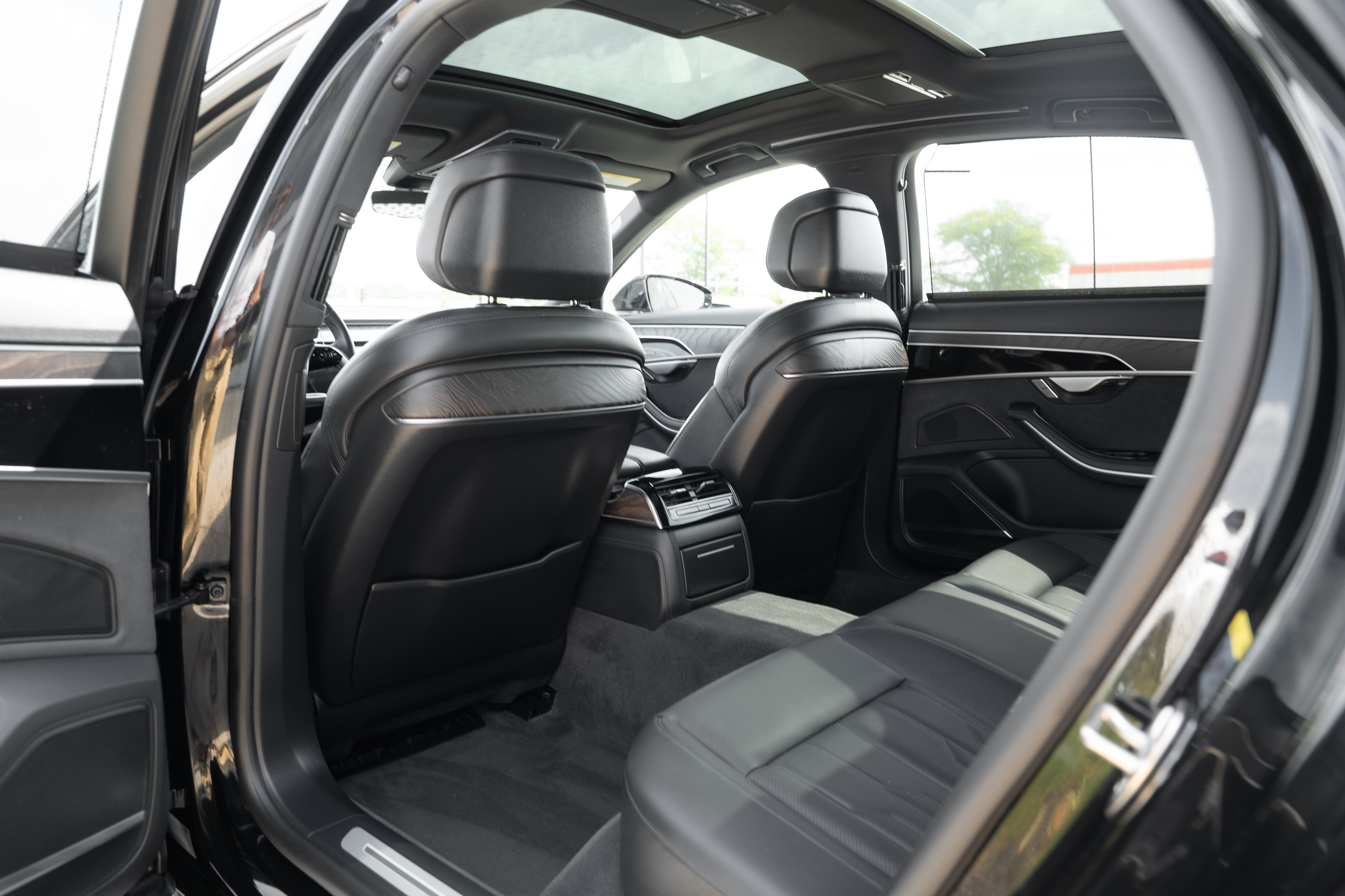 Certified 2022 Audi A8 L 3.0T AWD/4WD image 23