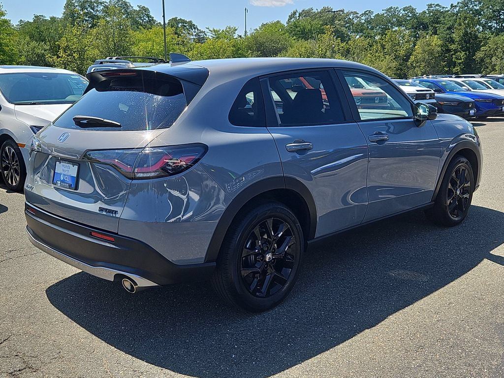 Used 2024 Honda HR-V Sport image 3