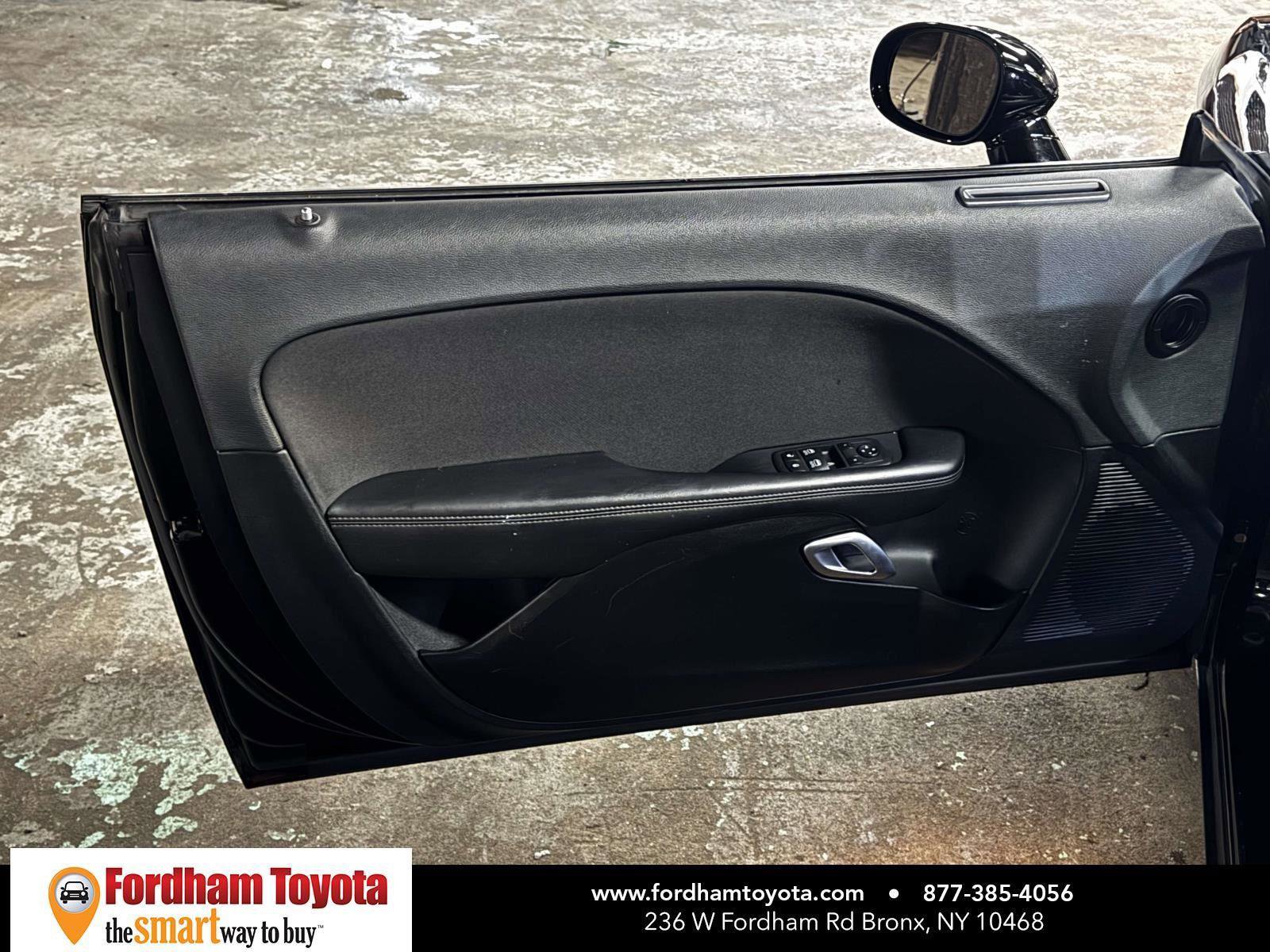 Used 2022 Dodge Challenger GT image 14