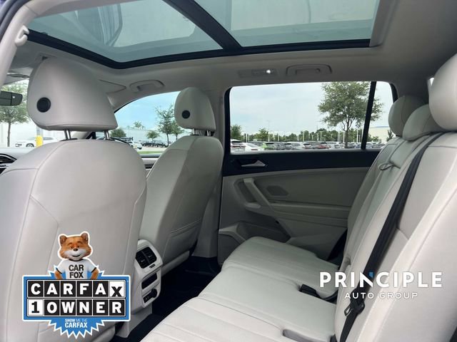 Used 2023 Volkswagen Tiguan SE w/ Panoramic Sunroof Package FWD image 29