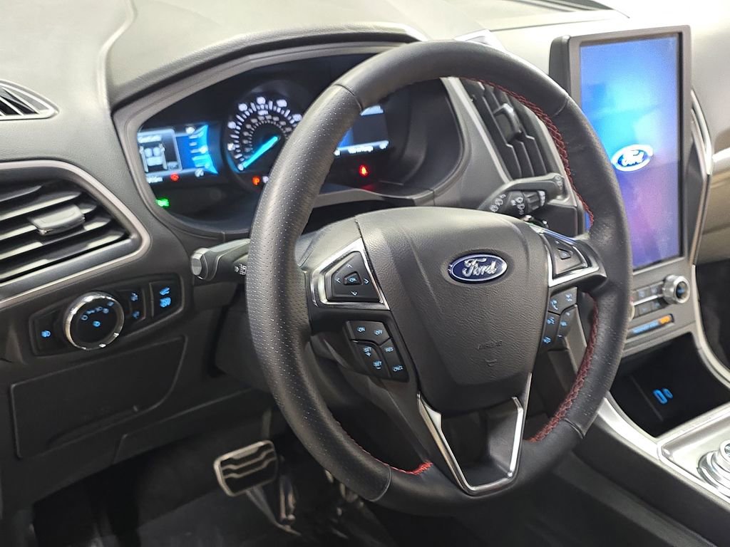 Used 2024 Ford Edge ST-Line image 18