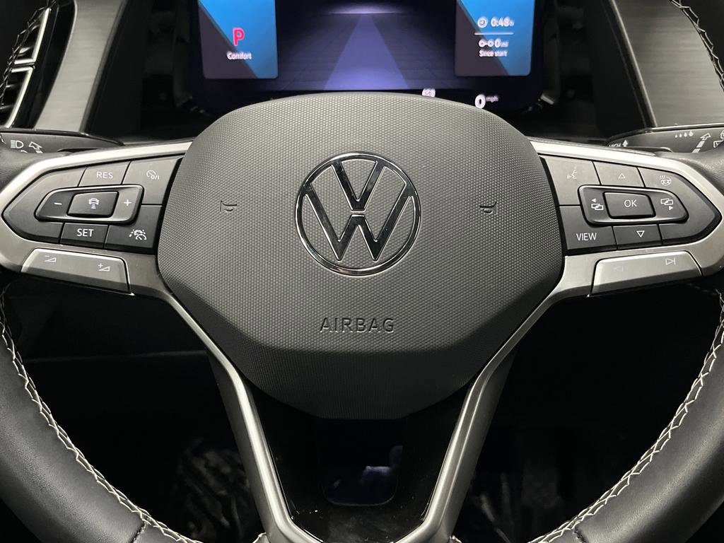 Certified 2025 Volkswagen Atlas Cross Sport SE w/ Panoramic Sunroof Package image 16