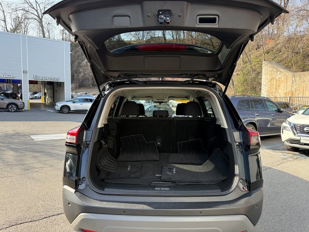 Used 2023 Nissan Rogue S AWD/4WD image 29
