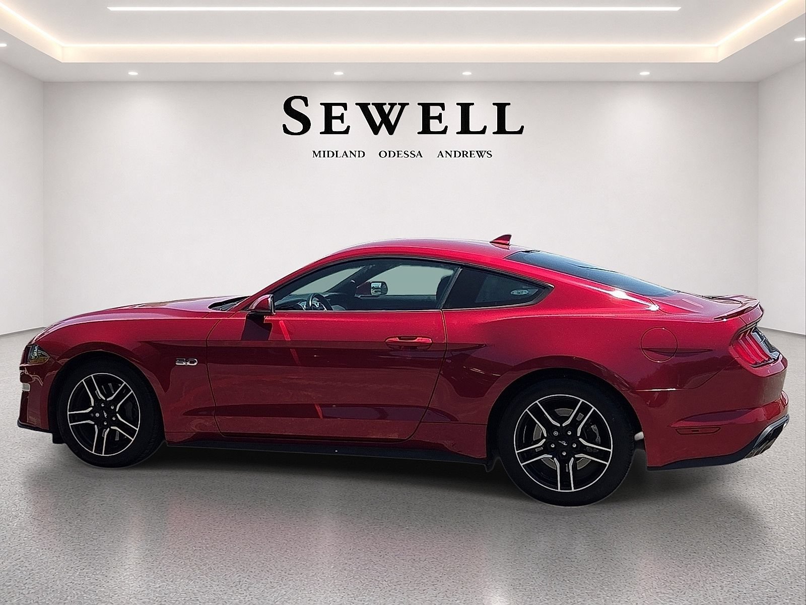 Used 2022 Ford Mustang GT Premium w/ Equipment Group 401A RWD image 2