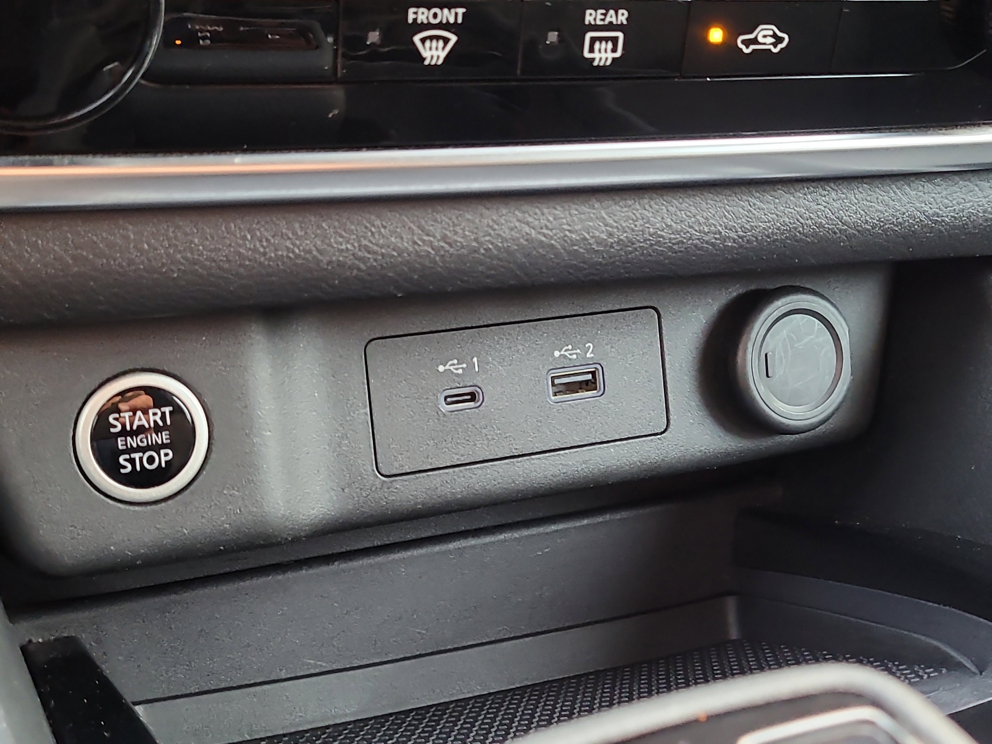 Used 2023 Nissan Rogue S image 24