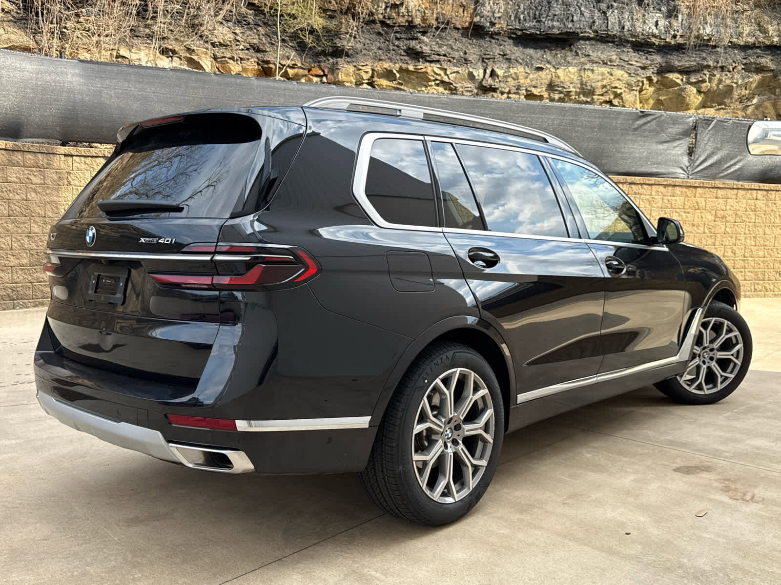 Certified 2026 BMW X7 xDrive40i image 3
