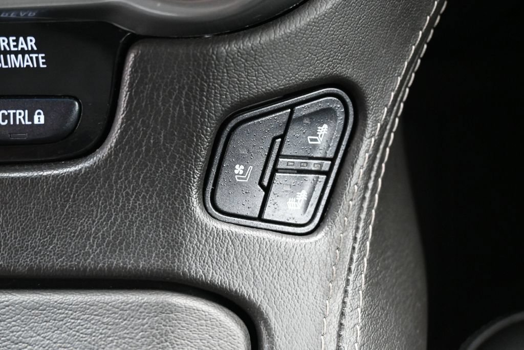 Used 2020 Chevrolet Tahoe Premier AWD/4WD image 30