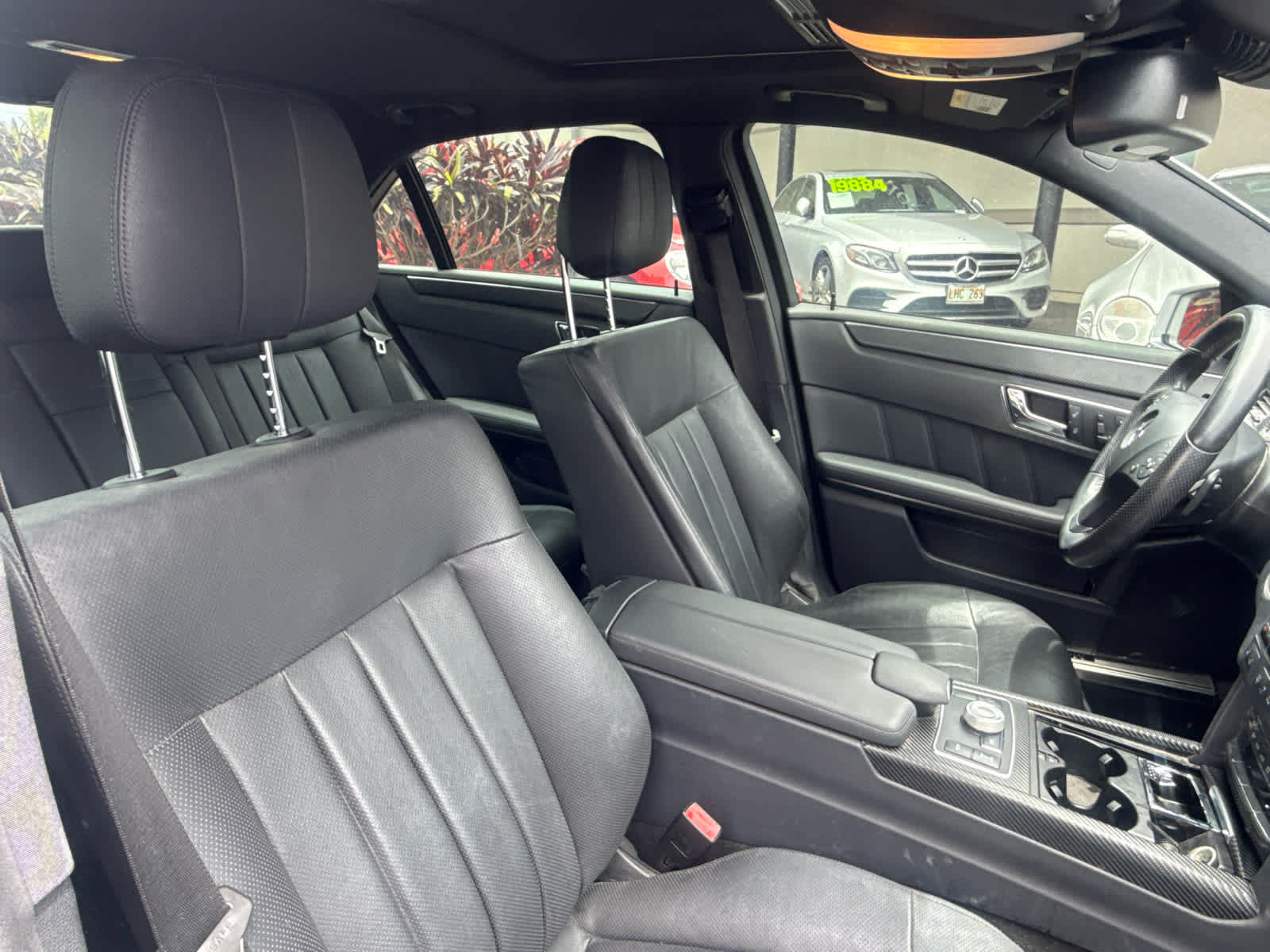 Used 2010 Mercedes-Benz E 550 Sedan image 24
