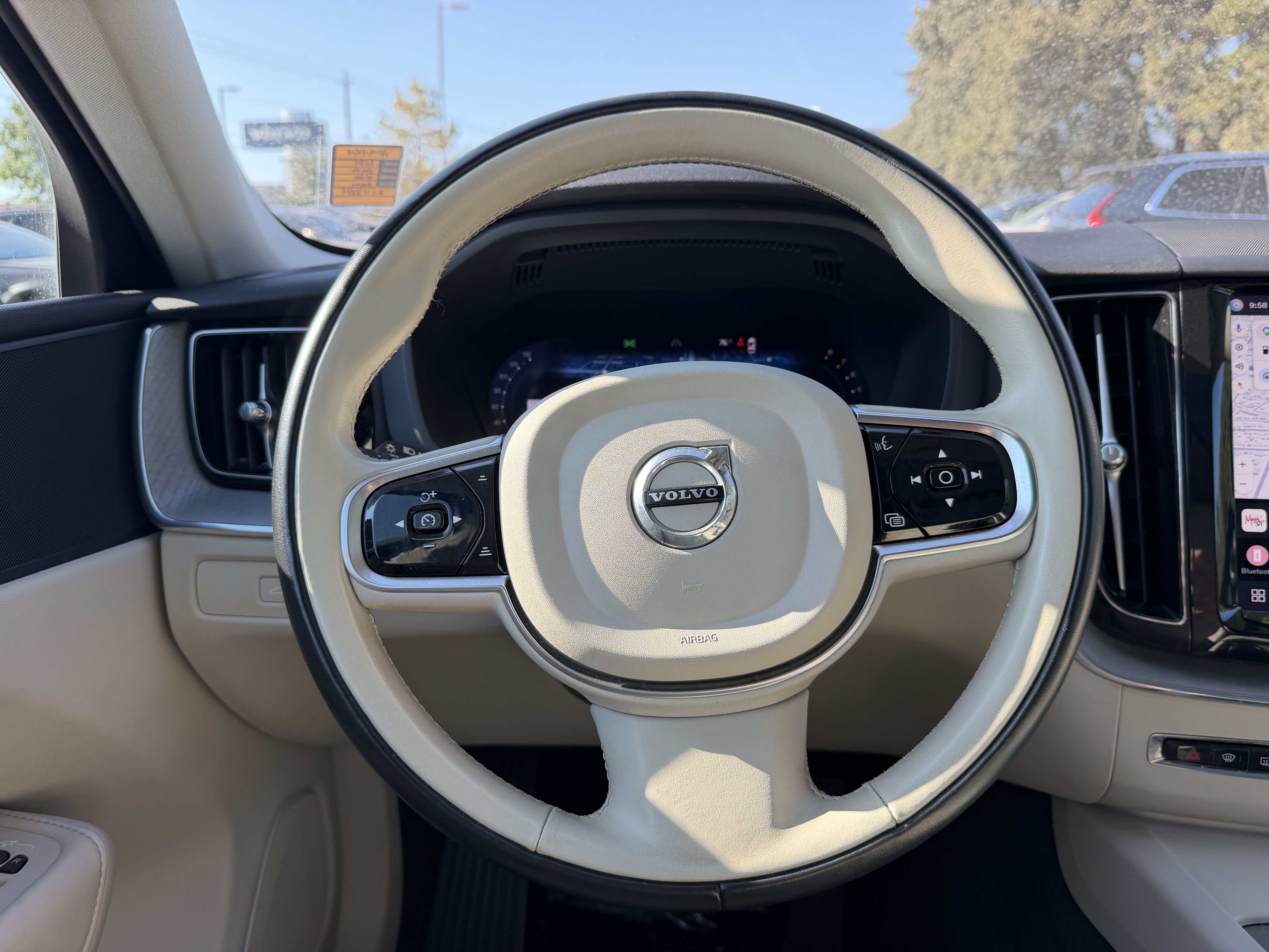 Certified 2024 Volvo XC60 B5 Plus w/ Protection Package Premier AWD/4WD image 17