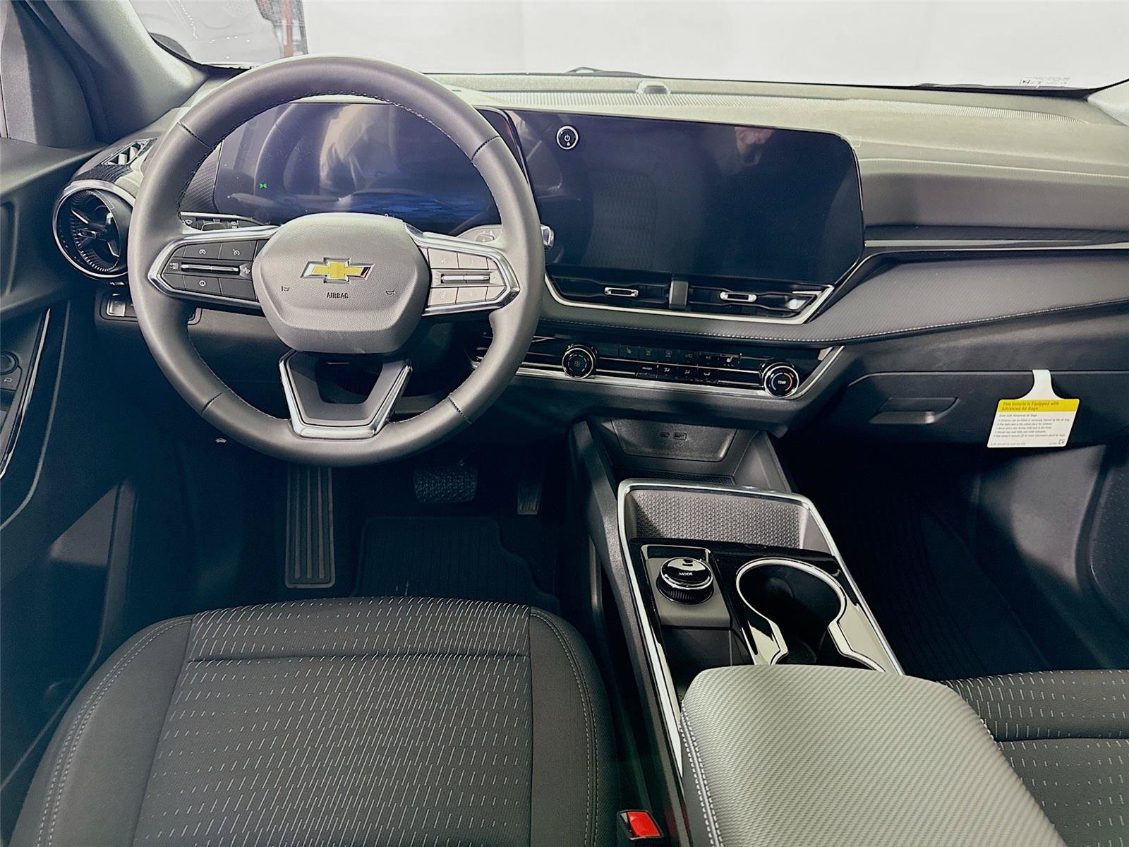 New 2026 Chevrolet Equinox LT AWD/4WD image 2