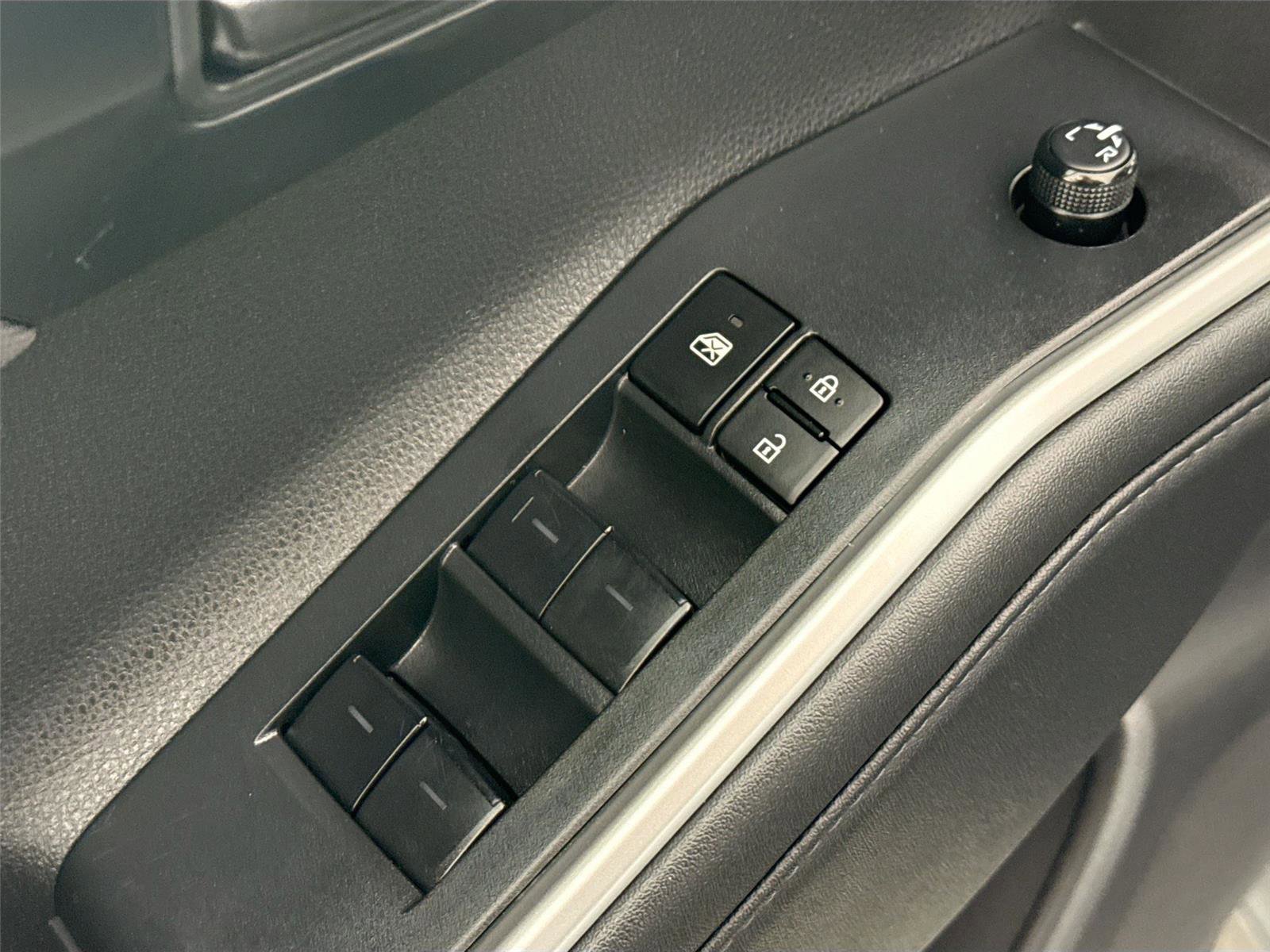 Certified 2024 Toyota Highlander LE image 4