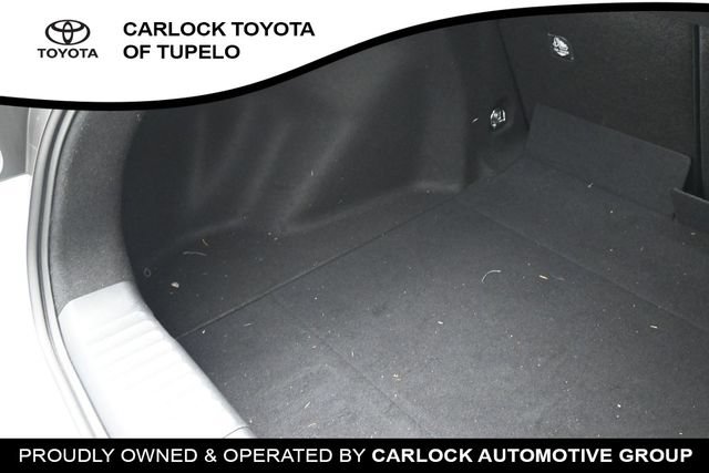 Used 2026 Toyota Prius LE FWD image 40
