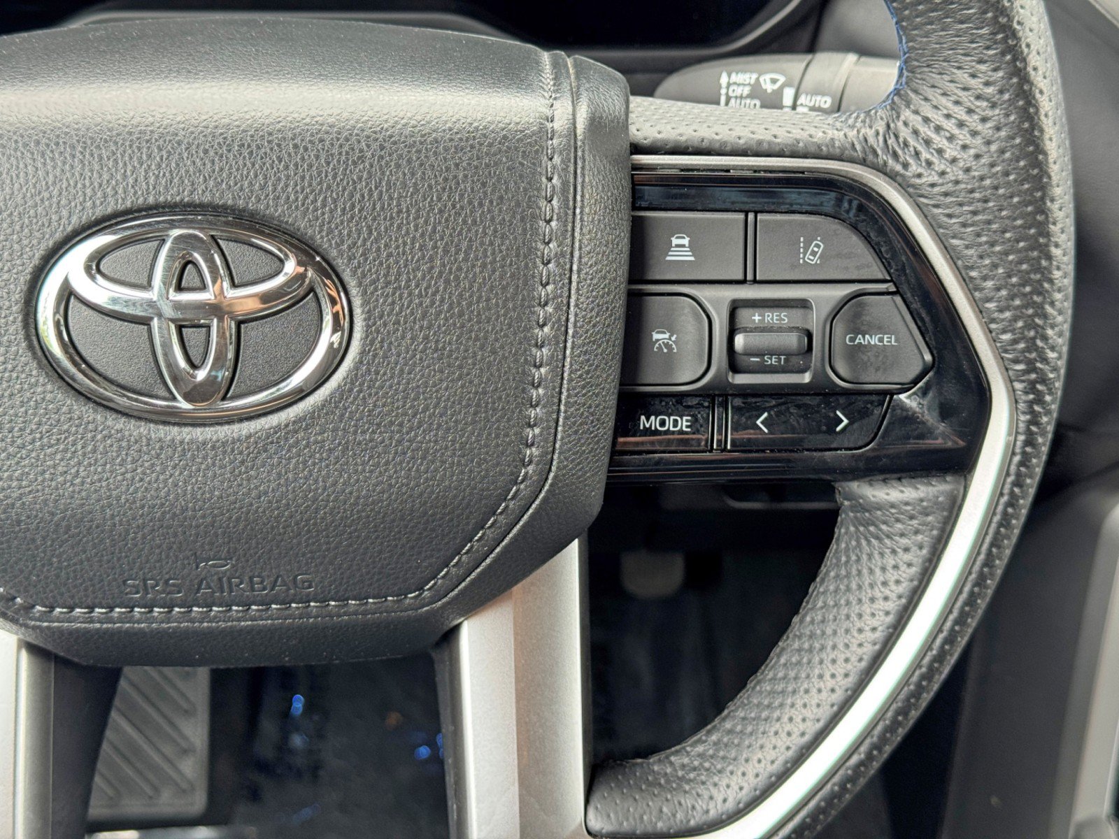 Used 2024 Toyota Tundra Platinum AWD/4WD image 24