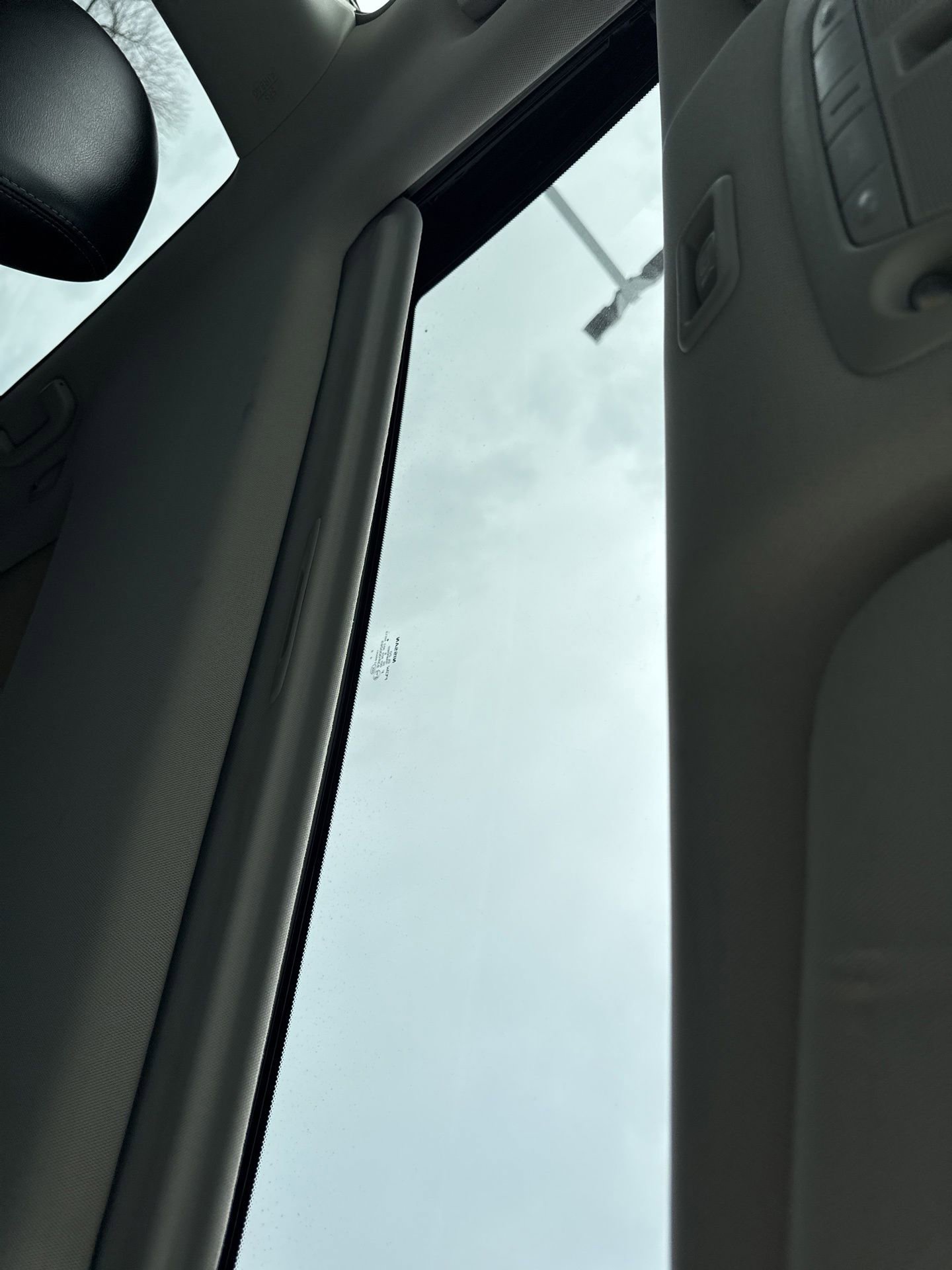 Used 2019 Nissan Pathfinder Platinum image 13