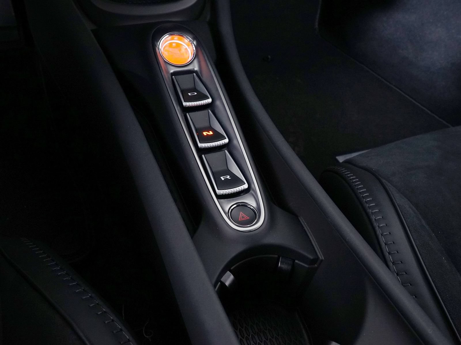 New 2026 McLaren Artura RWD image 26