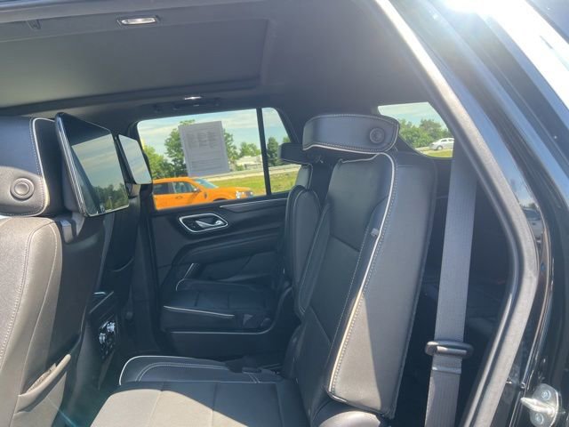 Used 2021 GMC Yukon SLT w/ SLT Premium Package AWD/4WD image 30