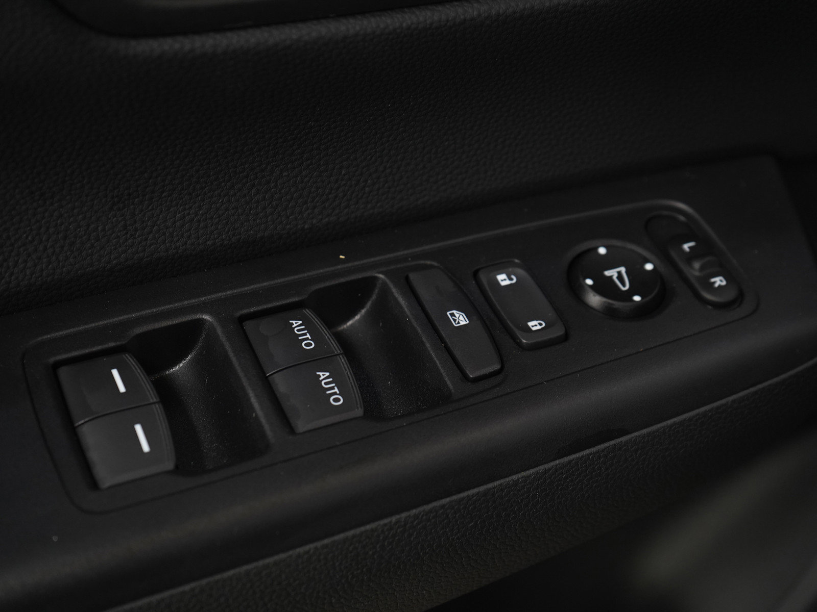 Used 2024 Honda CR-V EX image 21