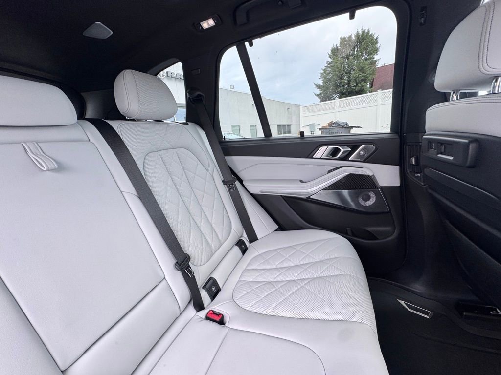 Used 2023 BMW X5 M50i w/ Executive Package AWD/4WD image 21