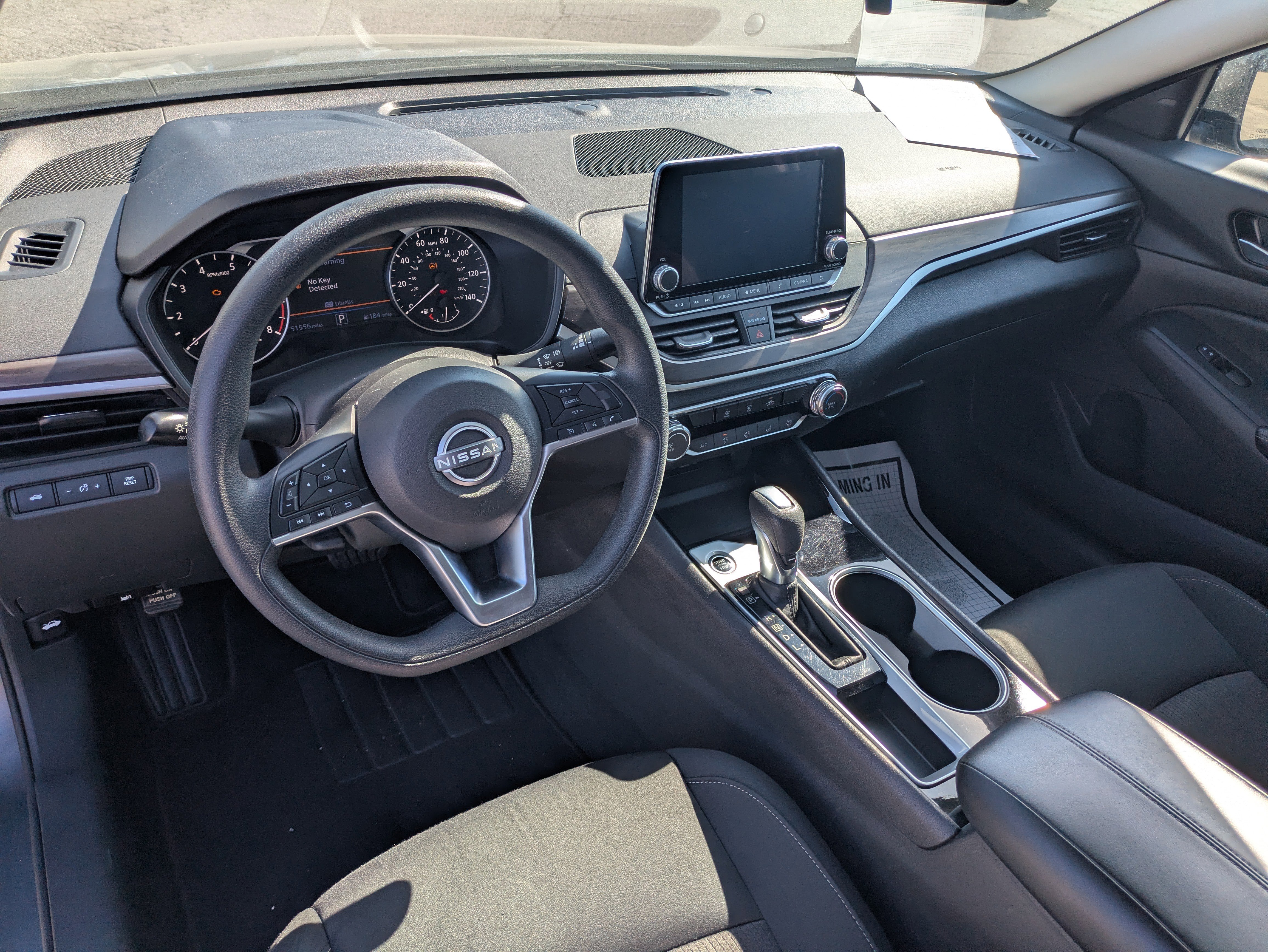 Used 2024 Nissan Altima 2.5 SV image 12