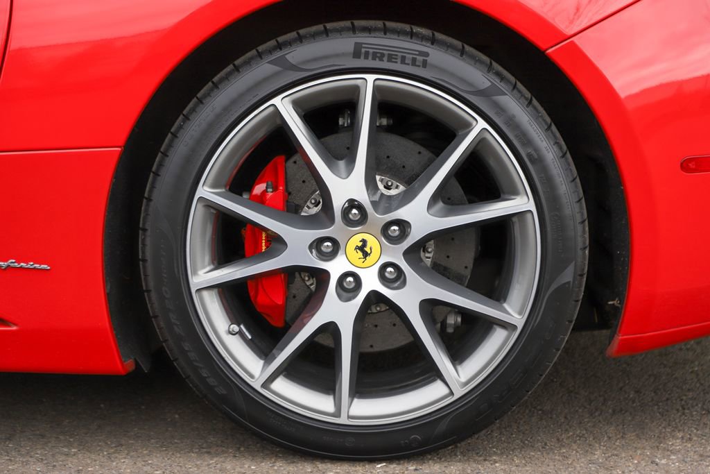 Used 2010 Ferrari California image 66