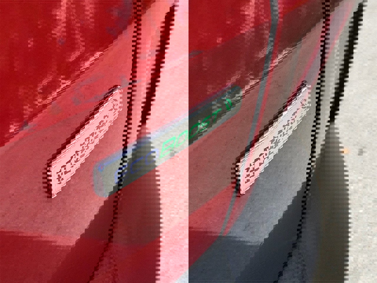 Used 2020 Ford Escape SE image 7