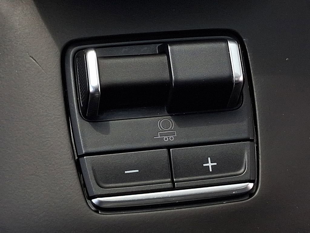 Used 2024 GMC Sierra 1500 Denali w/ Denali Reserve Package image 24