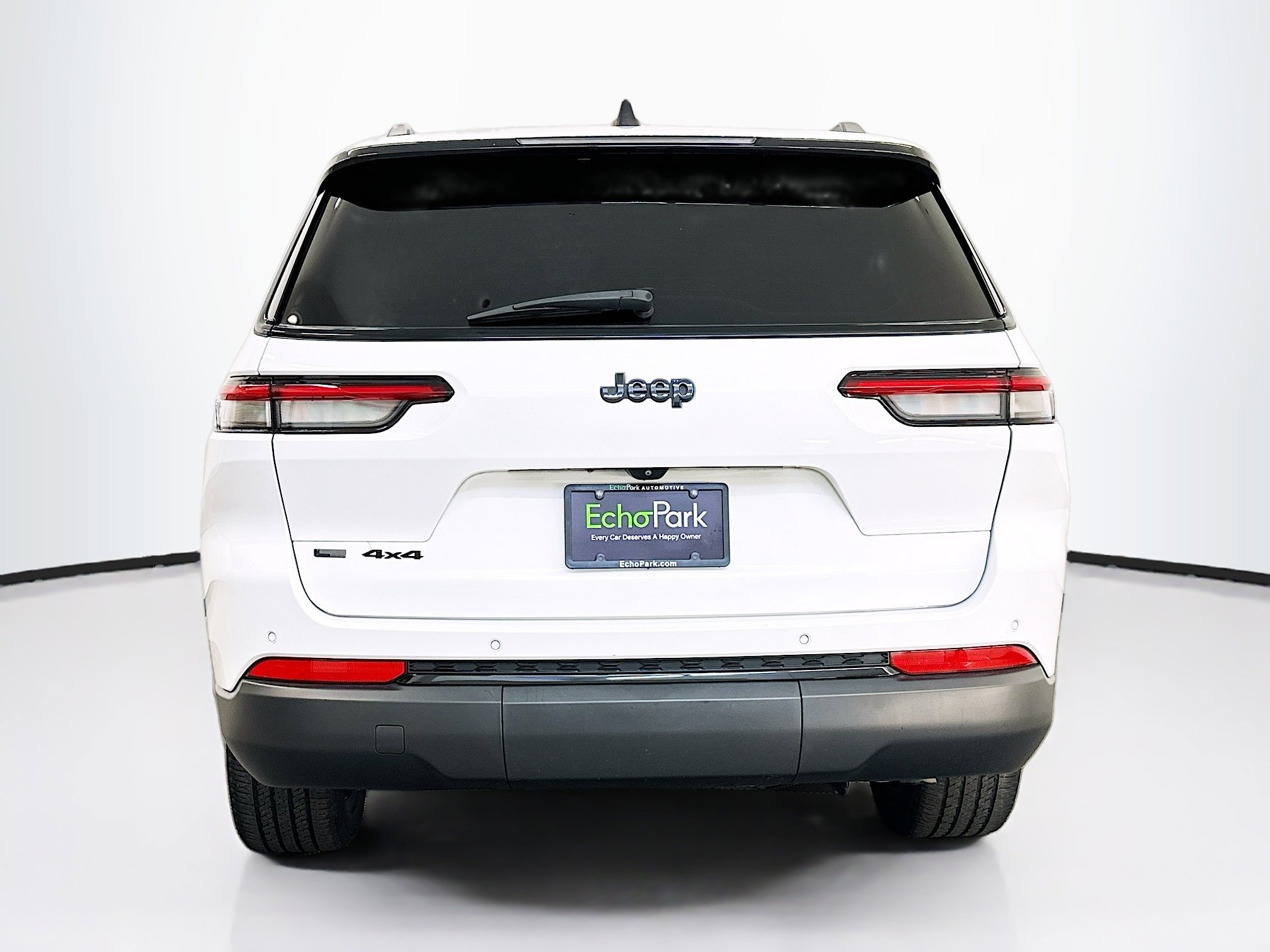 Used 2023 Jeep Grand Cherokee L Laredo image 7