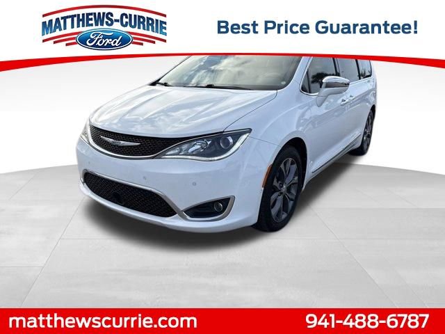 Used 2017 Chrysler Pacifica Limited image 7