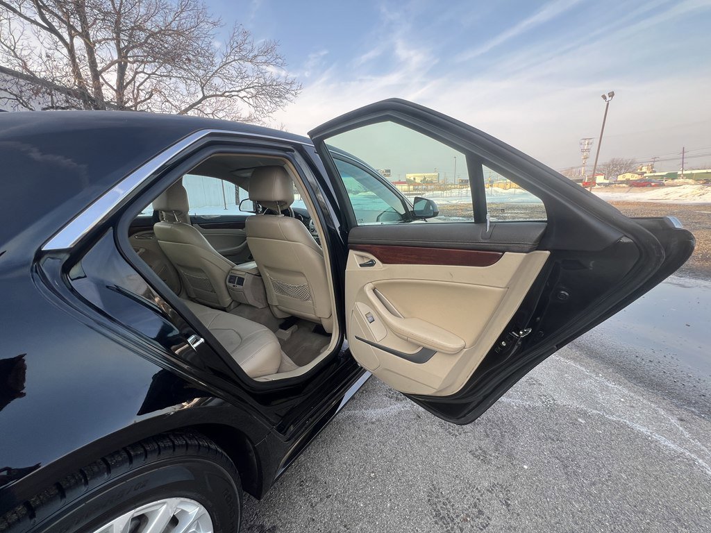 Used 2010 Cadillac CTS Luxury image 12