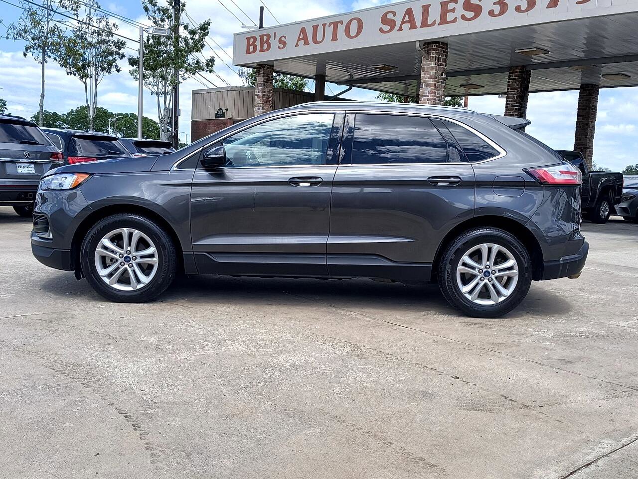 Used 2020 Ford Edge SEL image 3