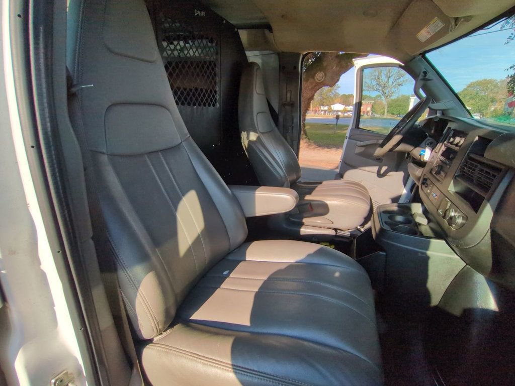 Used 2019 Chevrolet Express 2500 w/ Driver Convenience Package image 20