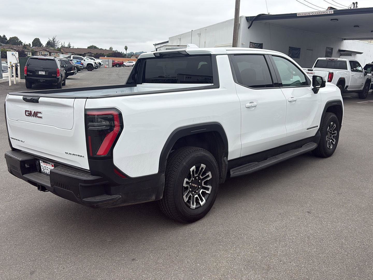 Used 2026 GMC Sierra EV Elevation image 5