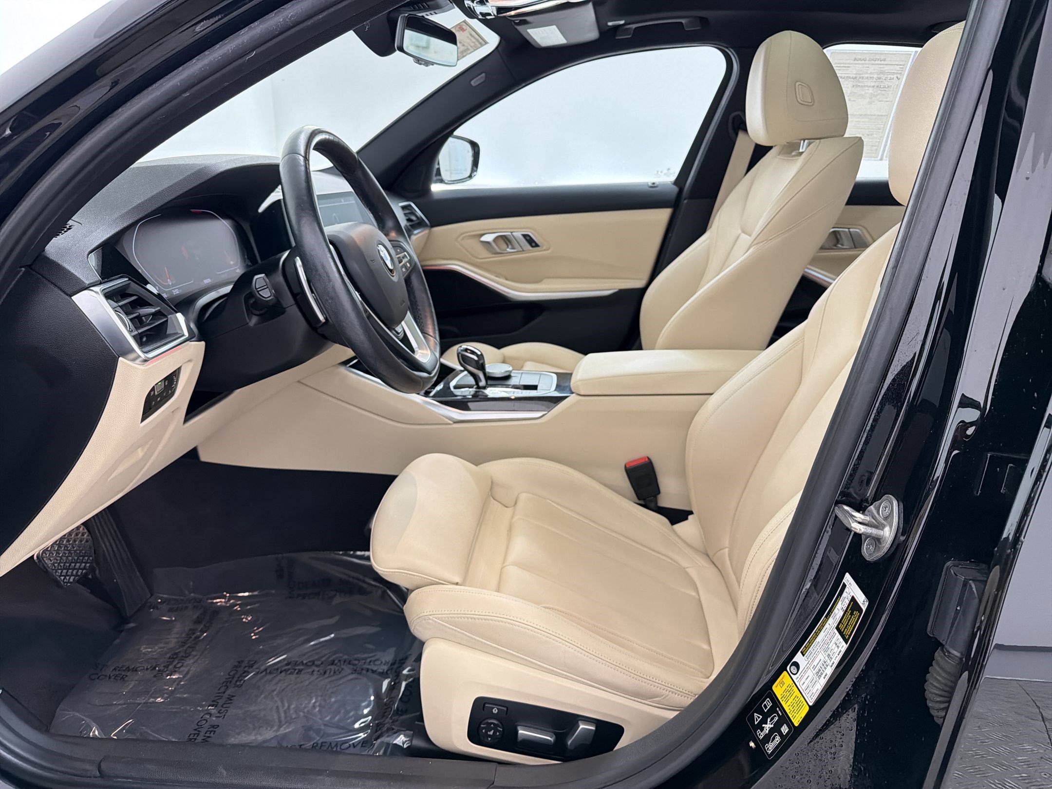 Used 2021 BMW 330i xDrive Sedan w/ Convenience Package image 5