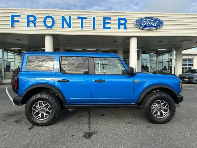 Used 2025 Ford Bronco Badlands image 2