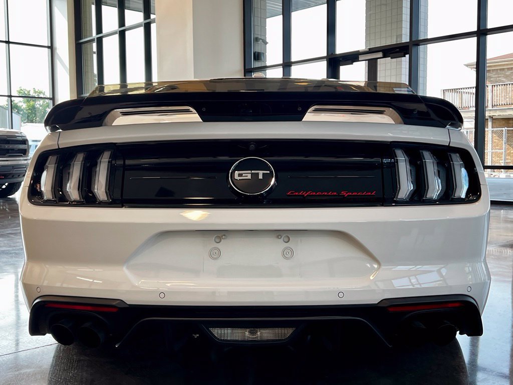 Used 2019 Ford Mustang GT Premium w/ Equipment Group 401A RWD image 8