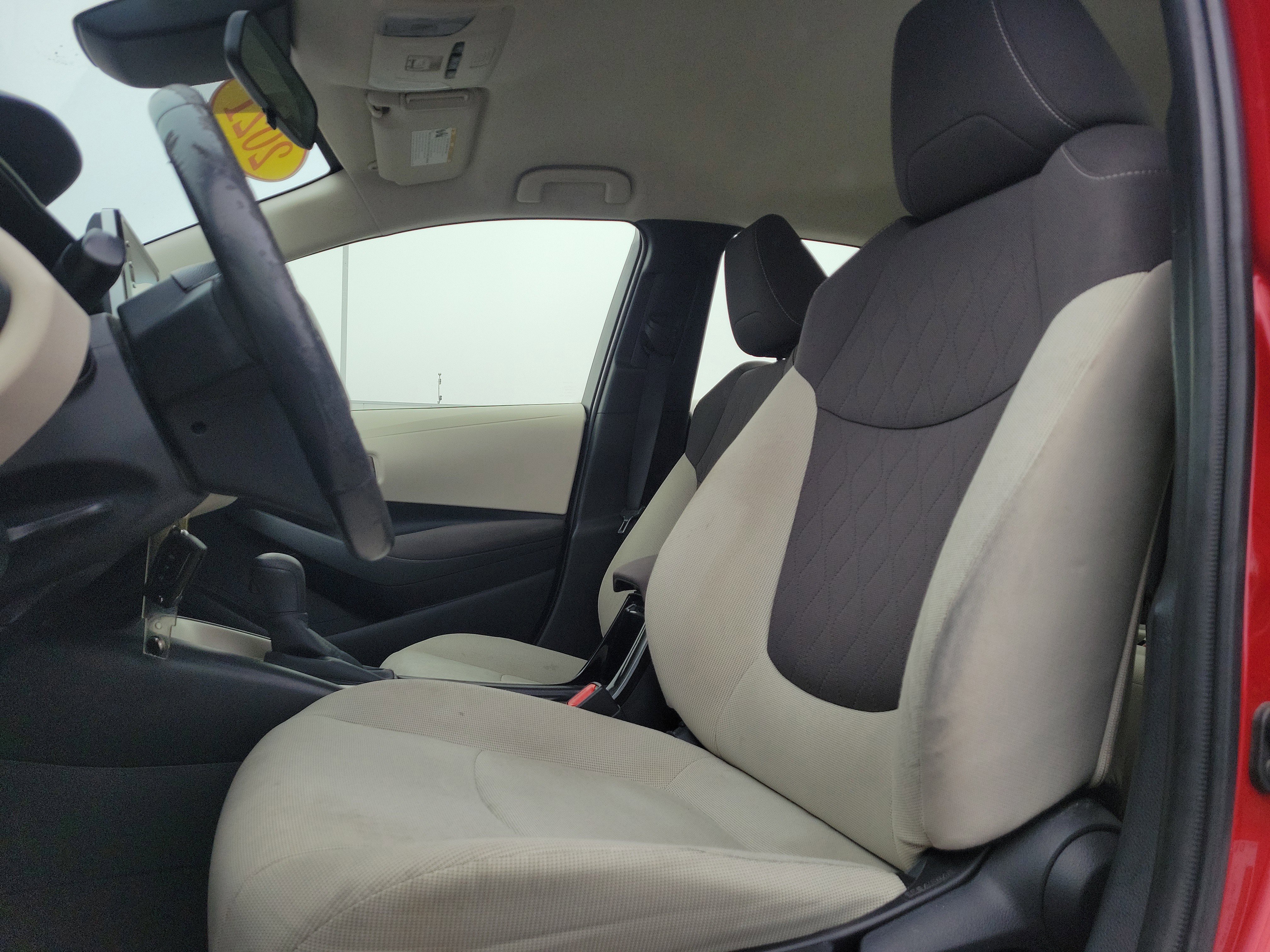 Used 2021 Toyota Corolla LE image 14