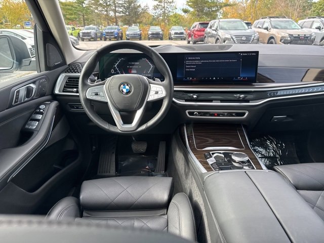 Used 2024 BMW X7 xDrive40i image 70