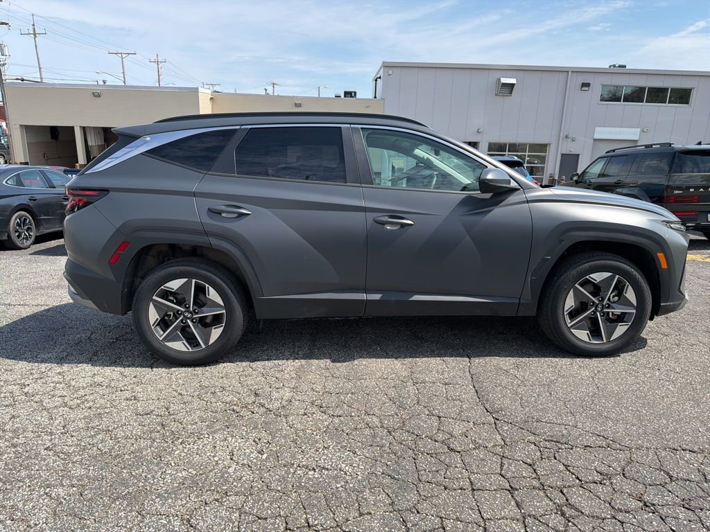 Certified 2025 Hyundai Tucson SEL image 8