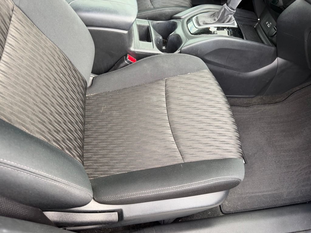 Used 2018 Nissan Rogue S FWD image 17