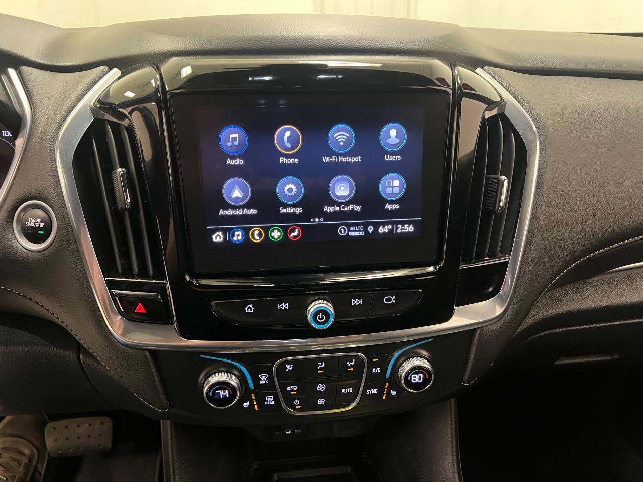 Used 2023 Chevrolet Traverse LT FWD image 43