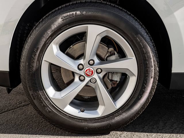 Used 2019 Jaguar F-PACE Premium AWD/4WD image 11