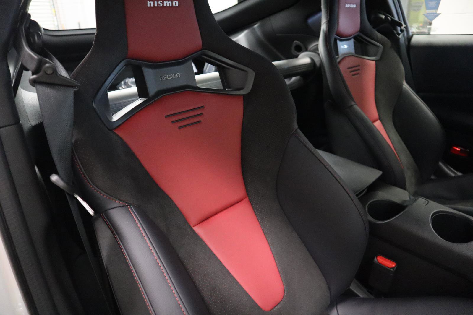 New 2025 Nissan Z NISMO w/ Floor Mat Package image 33