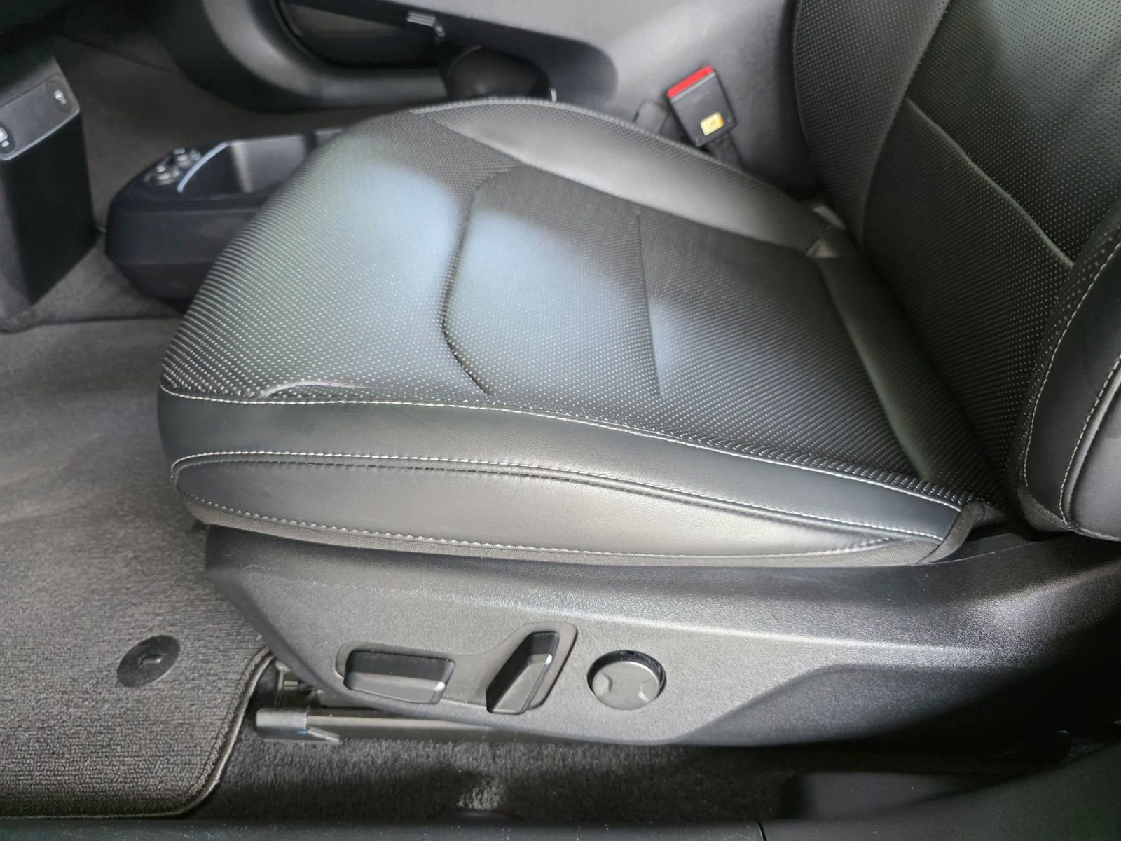 Used 2024 Kia EV6 Wind RWD image 27
